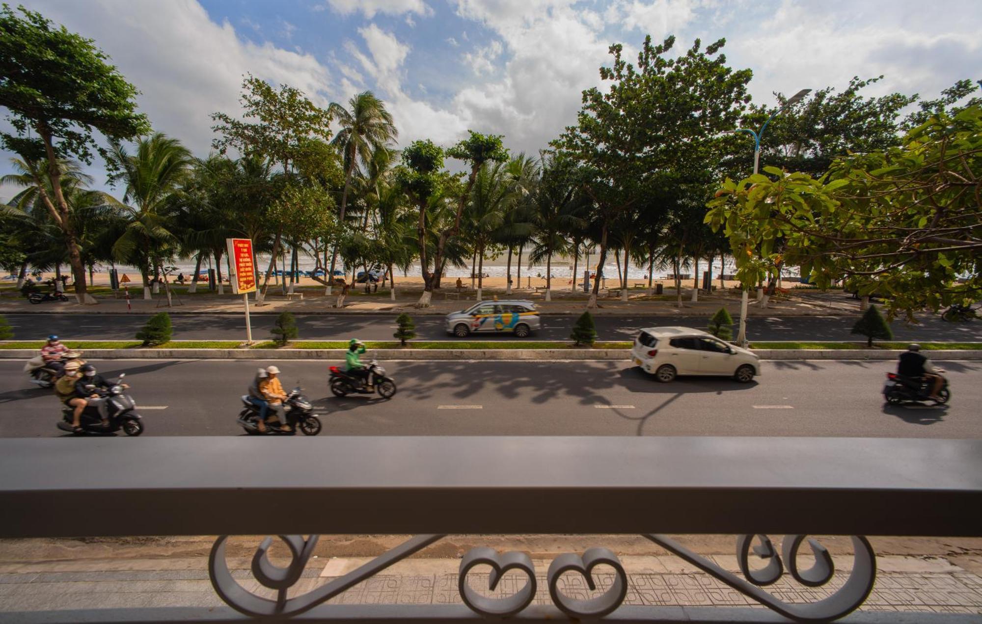Nang Vang Hotel Nha Trang Exteriör bild